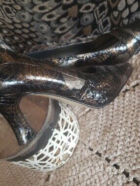 J.Renee Black Patent Heels with Gold Floral Emboss